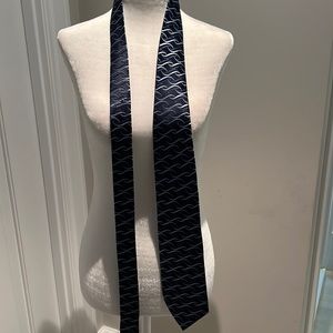 Quality classic tie